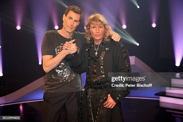 Uri Geller , Vincent Raven , Finale PRO 7-Show "The next Uri Geller - Unglaubliche Phänomene live", Nordrhein-Westfalen, Deutschland, Europa, Bühne,...