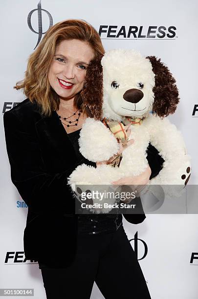 Actress Lisa Langlois attends Fearless Man And Single Moms Planet Holiday Party And Toy Drive on December 11, 2015 in Los Angeles, California.