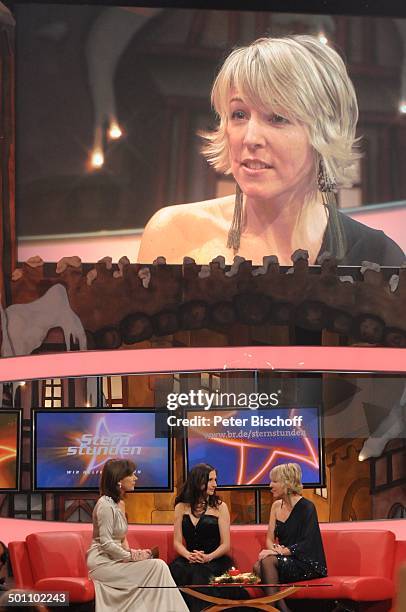 Sabine Sauer , Anita Hofmann mit Schwester Alexandra Geiger , BR-Benefiz-Gala "Sternstunden-Gala" , Frankenhalle, Nürnberg, Bayern, Deutschland,...