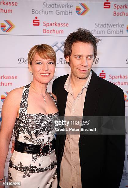 Andrea Ballschuh, Ehemann Jem Atai, Gala Verleihung "Steiger Award 2008", Bochum, Nordrhein-Westfalen, Deutschland, Europa, "Jahrhunderthalle", roter...