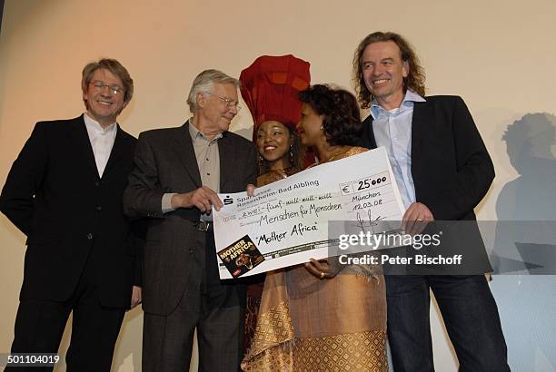 Arno Ortmair , Karlheinz Böhm, Ehefrau Almaz, Hubert Schober , Premiere "Mister Karl - Karlheinz Böhm - Wut und Liebe" , Gloria-Filmpalast München,...