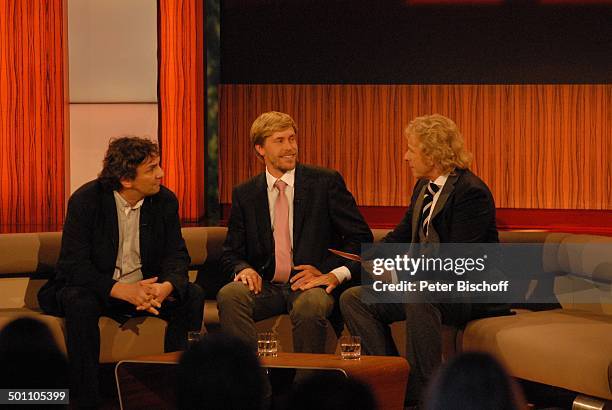 Andreas Richter, Christian Stückl, Thomas Gottschalk , Thema: Passionsspiele Oberammergau, ZDF-Jahresrückblick-Show "Menschen 2010", Bavaria-Studio,...