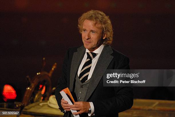 Thomas Gottschalk , ZDF-Jahresrückblick-Show "Menschen 2010", Bavaria-Studio, München, Bayern, Deutschland, Europa, Bühne, Promi BB, FTP; P.-Nr....