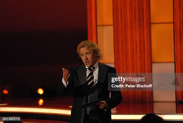 Thomas Gottschalk , ZDF-Jahresrückblick-Show "Menschen 2010", Bavaria-Studio, München, Bayern, Deutschland, Europa, Bühne, Promi BB, FTP; P.-Nr....