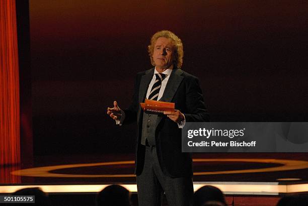 Thomas Gottschalk , ZDF-Jahresrückblick-Show "Menschen 2010", Bavaria-Studio, München, Bayern, Deutschland, Europa, Bühne, Promi BB, FTP; P.-Nr....