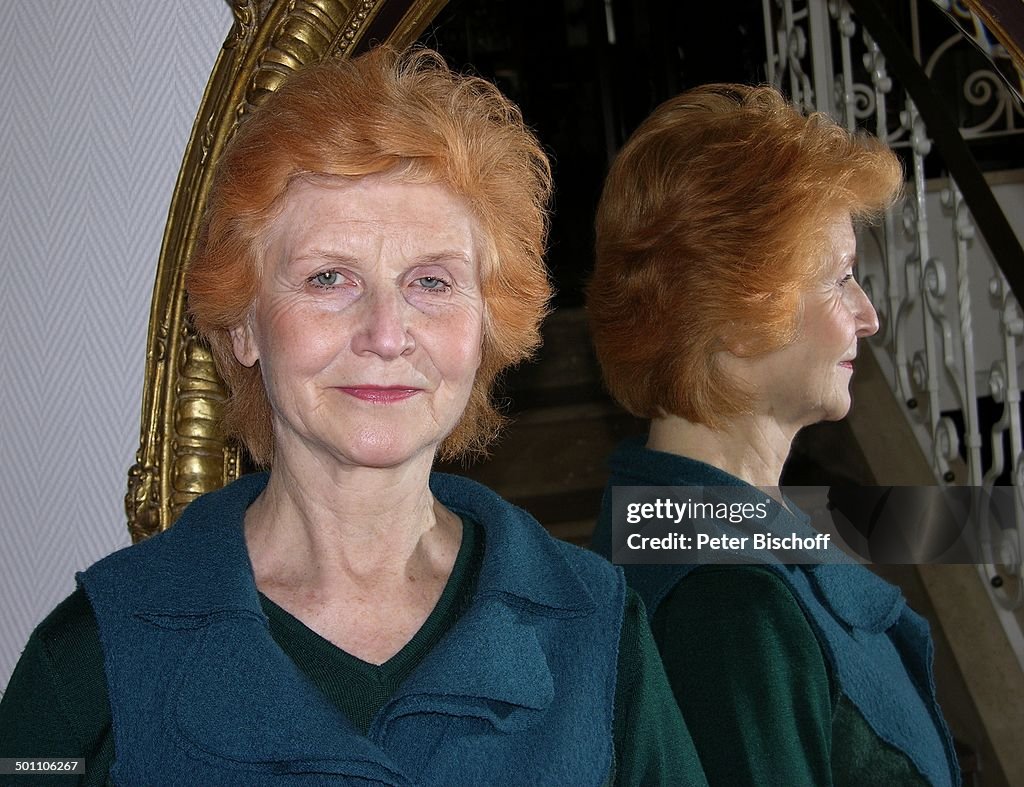 Irm Hermann, 'Aslan-Therapie', 'Aslan'-Klinik, Kur-Institut, Olsberg, Sauerland, Nordrhein-Westfalen, Deutschland, Europa, Spiegel, Schauspielerin, Pr