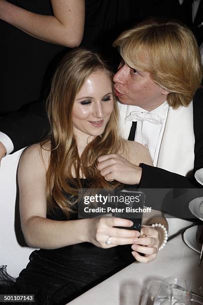 Jaqueline Lugner , Verlobter Helmut Werner ,)Gala 30. "Deutscher Opernball" 2011 "Alte Oper", Frankfurt, Hessen, Deutschland, Europa Promi, NB, FTP;...