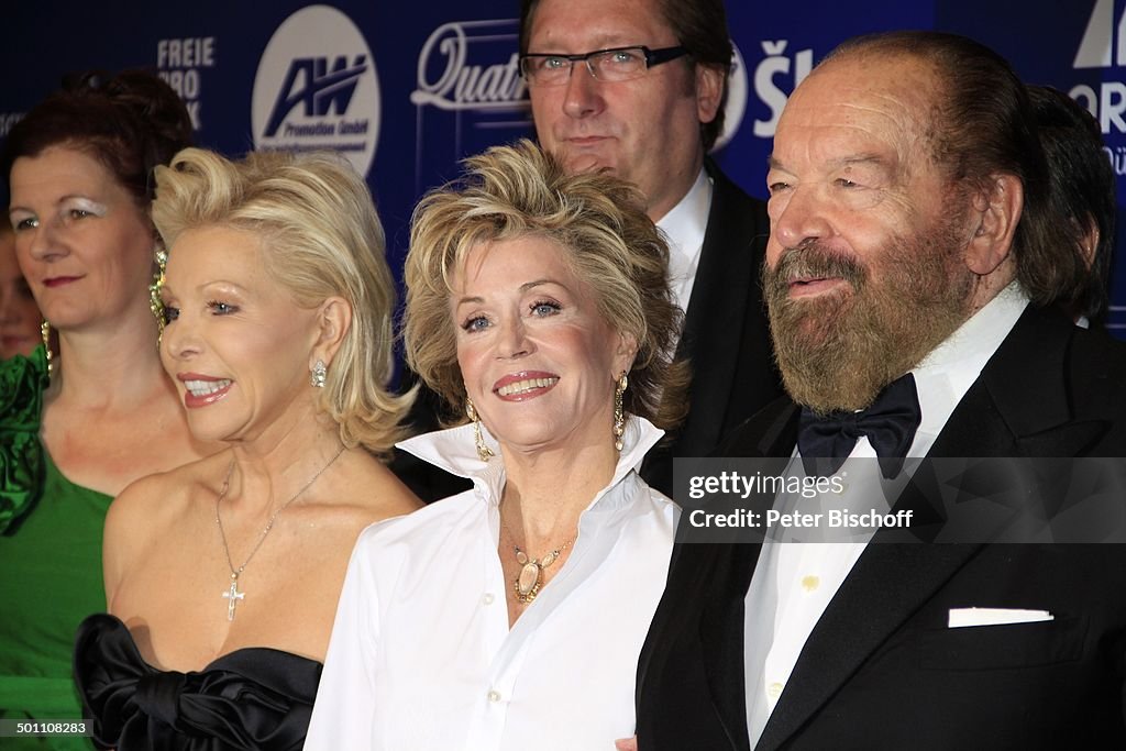 Ute-Henriette Ohoven ('Unesco'-Botschafterin, im Kleid von 'Unrath und Strano'), Jane Fonda ('Oscar'-Preisträgerin, Hollywood-Star), Bud Spencer (Scha