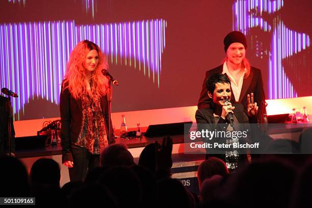 Nena , Tochter Larissa Kerner , Sohn Sakias Kerner , davor Publikum, Verleihung Gala "Deutscher Medienpreis" 2011 für herausragende Symbole der...