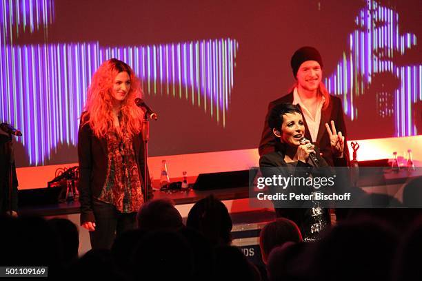 Nena , Tochter Larissa Kerner , Sohn Sakias Kerner , davor Publikum, Verleihung Gala "Deutscher Medienpreis" 2011 für herausragende Symbole der...