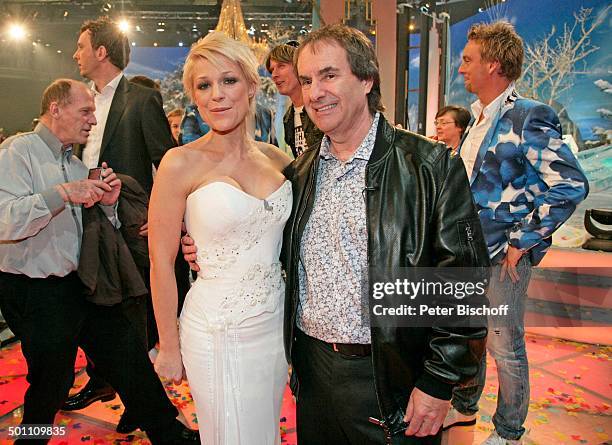 Michelle, Chris de Burgh , Mickie Krause mit Begleit-Musikern "Ko&Ko" , nach ARD-Musikshow "Winterfest der Überraschungen", "Bördelandhalle",...