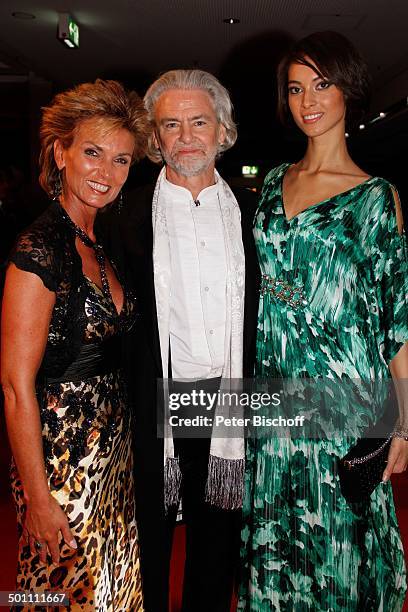 Dr. Hermann Bühlbecker , Model, Liane Wirzberger , Gala 41. "Ball des Sports", Wiesbaden, Hessen, Deutschland, Europa, Ball-Saal Promi, NB, FTP;...