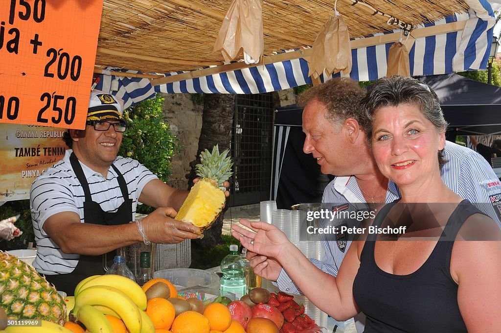 Helmut Lernbecher, Ehefrau Yvonne (heirateten live bei ZDF-Musikshow "W i l l k o m 