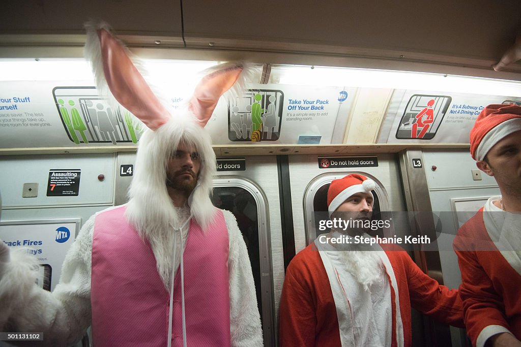 Annual SantaCon Pub Crawl Held In New York City