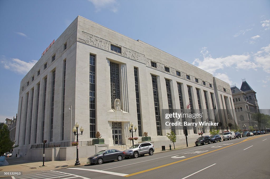 Art Deco facade of Albany's U.S. Courthouse