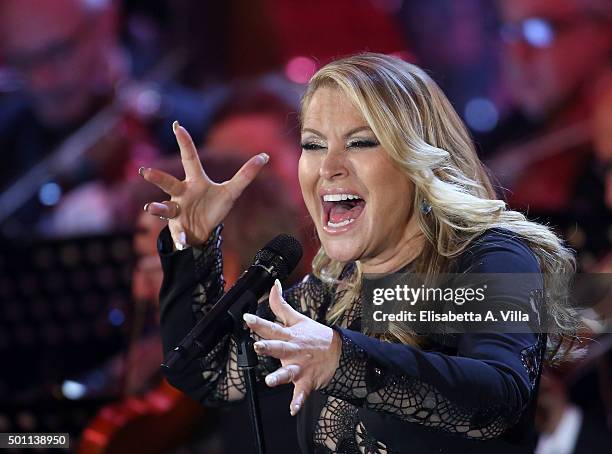 Anastacia performs during the 23rd Christmas Concert at Auditorium Conciliazione on December 12, 2015 in Rome, Italy.