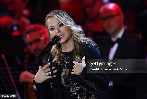 Anastacia performs during the 23rd Christmas Concert at Auditorium Conciliazione on December 12, 2015 in Rome, Italy.