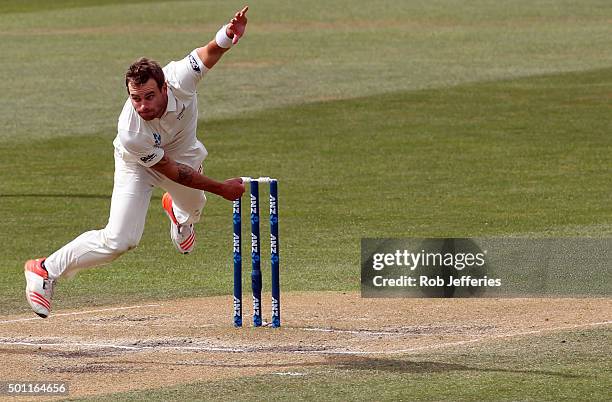 Doug Bracewell of New Zealand bowls during day four of the First Test match between New Zealand and Sri Lanka at University Oval on December 13, 2015...