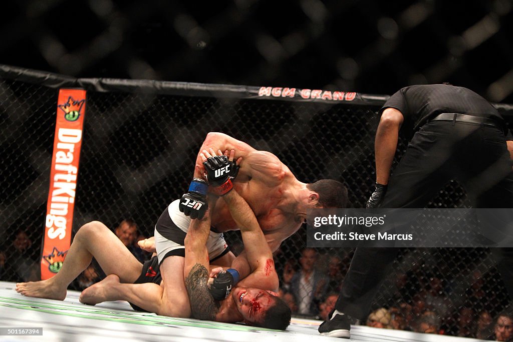 UFC 194: Weidman vs. Rockhold