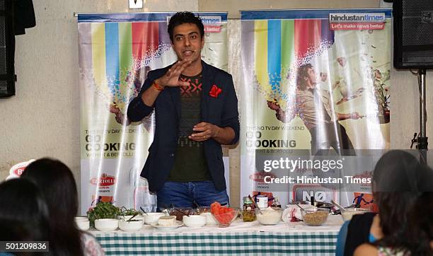 Chef Ranveer Brar taking up cooking workshop at Woodside Inn, Andheri during a "No TV Day" weekend fest organized by Hindustan Times, on December 12,...