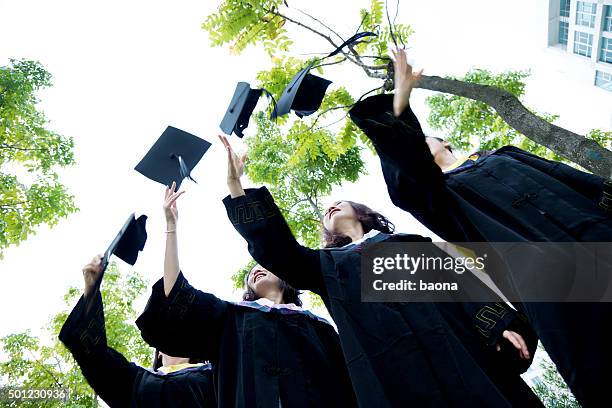 Chinese Spring Graduation Cap Chinese Graduates Photos and Premium High Res Pictures - Getty Images