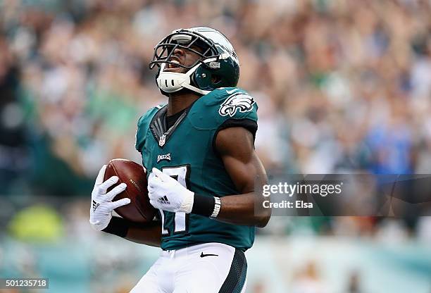 Nelson Agholor of the Philadelphia Eagles celebrates his touchdown against the Buffalo Bills during the second quarter at Lincoln Financial Field on...