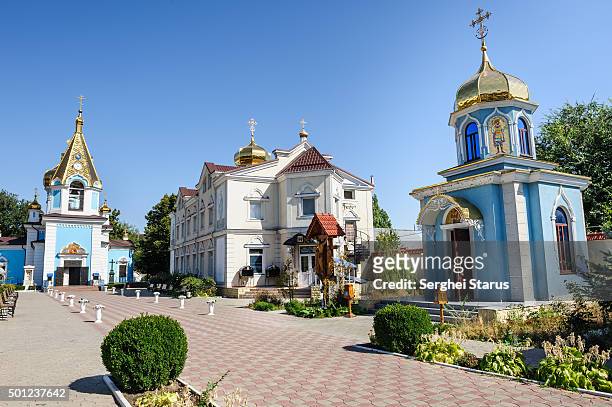 ciuflea aka sf teodor tiron monastery view - chisinau stock-fotos und bilder