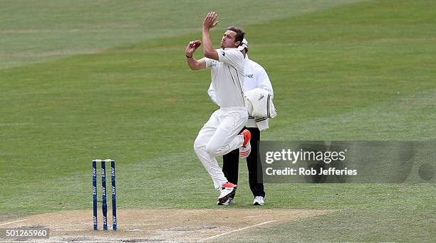 Tim Southee of New Zealand bowls during day five of the First Test match between New Zealand and Sri Lanka at University Oval on December 14, 2015 in...