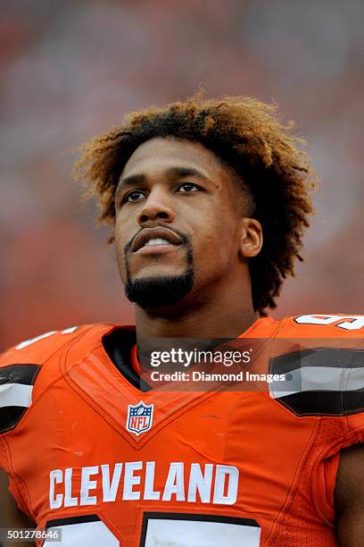 Defensive end Armonty Bryant of the Cleveland Browns watches the action from the sideline during a game against the San Francisco 49ers on December...