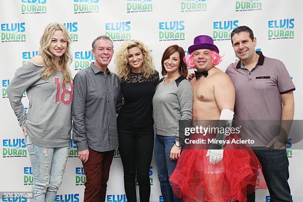 Bethany Watson, Elvis Duran, Tori Kelly, Danielle Monaro, Greg T and Skeery Jones pose at Z100 Studio on December 14, 2015 in New York City.