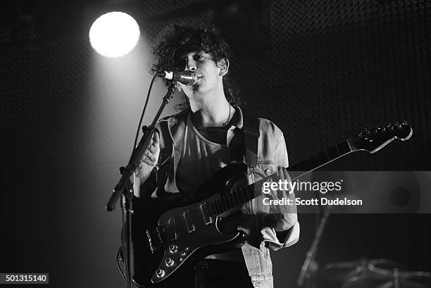 Singer Matthew Healy of The 1975 perform onstage at The Forum on December 13, 2015 in Inglewood, California.