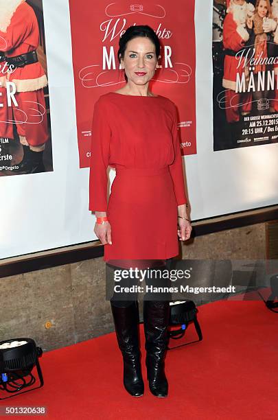Marisa Burger attends the premiere of the film 'Weihnachts-Maenner' at Sendlinger Tor Kino on December 14, 2015 in Munich, Germany.