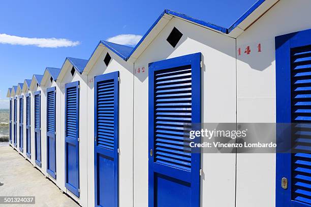 beach huts - beach hut foto e immagini stock