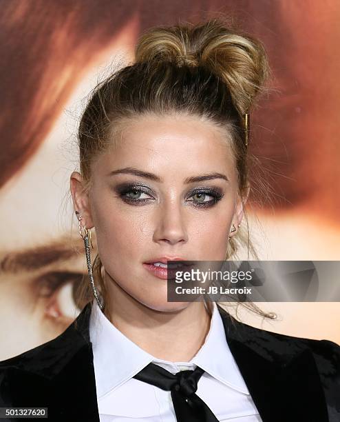Amber Heard attends the premiere of Focus Features' 'The Danish Girl' at Westwood Village Theatre on November 21, 2015 in Westwood, California.
