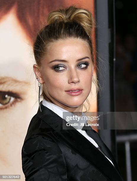 Amber Heard attends the premiere of Focus Features' 'The Danish Girl' at Westwood Village Theatre on November 21, 2015 in Westwood, California.