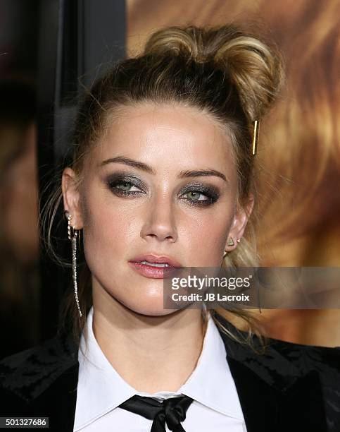 Amber Heard attends the premiere of Focus Features' 'The Danish Girl' at Westwood Village Theatre on November 21, 2015 in Westwood, California.
