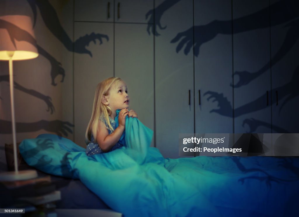 Siempre vienen por la noche