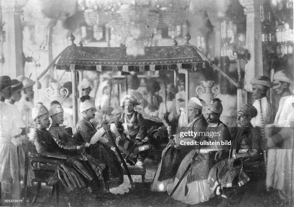 India, visit of a Maharaja. - probably in the 1910s