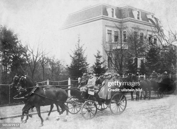 Wilhelm II - German Emperor, King of Prussia The German Emperor with the Tsar of the Russian Empire, probably in Germany, Berlin, Borgsdorf - -...