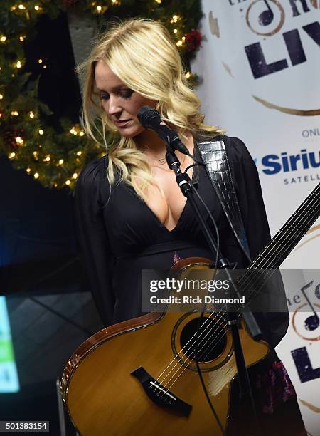 Jewell performs during "Let It Snow" SiriusXM Acoustic Christmas With Jewel And Shawn Mullins at SiriusXM Music City Theatre on December 14, 2015 in...