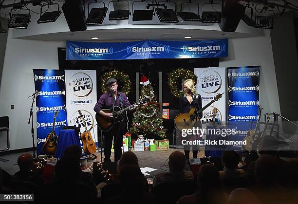 SiriusXM Acoustic Christmas With Jewel And Shawn Mullins at SiriusXM Music City Theatre on December 14, 2015 in Nashville, Tennessee.