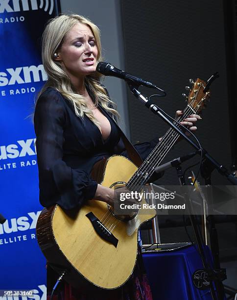 Jewell performs during "Let It Snow" SiriusXM Acoustic Christmas With Jewel And Shawn Mullins at SiriusXM Music City Theatre on December 14, 2015 in...