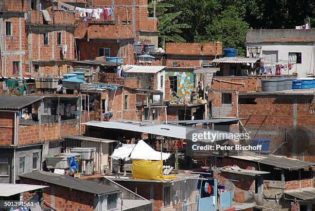 Favela Brasilien Photos and Premium High Res Pictures - Getty Images