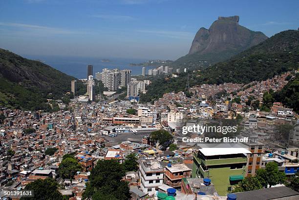 Blick auf Skyline über Favela da Rocinha, Tour durch die Favelas, , Rio de Janeiro, Brasilien, Südamerika, Armenviertel, Slum, Hochhäuser, Reise, NB,...