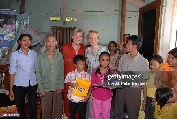 Marie-Luise Marjan , Marianne Monika Raven , Patenkind Chu Thi Yen , Mutter Nguyen Thi Du , Bruder Chu Van Son , Großvater Chu van Muc , Vater, Chu...