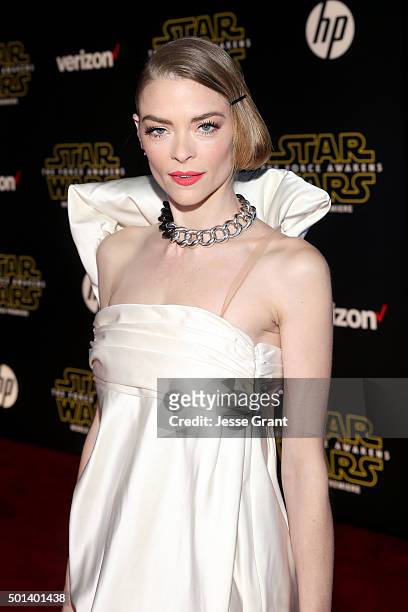Actress Jaime King attends the World Premiere of Star Wars: The Force Awakens at the Dolby, El Capitan, and TCL Theatres on December 14, 2015 in...