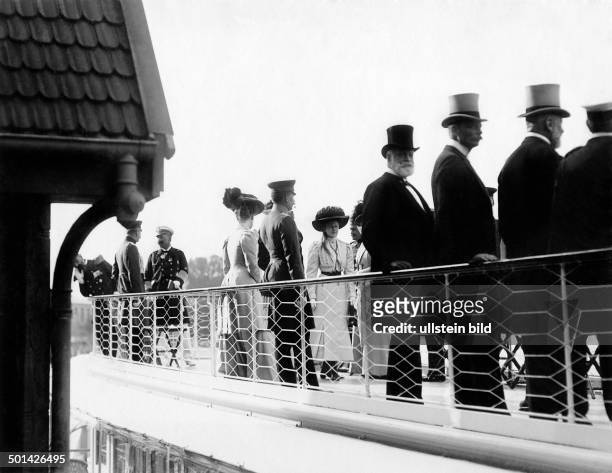 Wilhelm II. German Emperor 1888-1918 King of Prussia Wilhelm II and his daughter Princess Viktoria Luise on the royal yacht 'Alexandria' watching the...