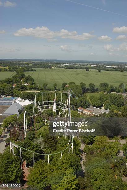 Blick vom "H o l s t e i n - T u r m" auf "Hansa Park", Sierksdorf/Ostsee, Schleswig-Holstein, Deutschland, Europa, Freizeitpark, Achterbahnen,...