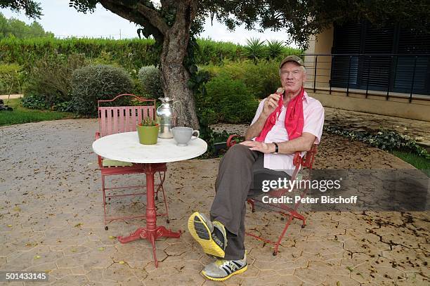 Burkhard Driest, Homestory, Sant Antoni de Portmany, Insel Ibiza, Balearen, Spanien, Europa, Urlaub, Eis essen, Schauspieler, Regisseur, Autor,...