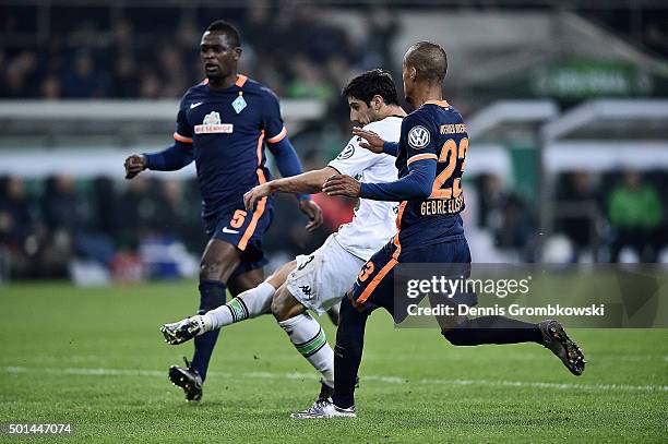 Lars Stindl of Borussia Moenchengladbach scores the opening goal during the DFB Cup Round of 16 match between Borussia Moenchengladbach and Werder...